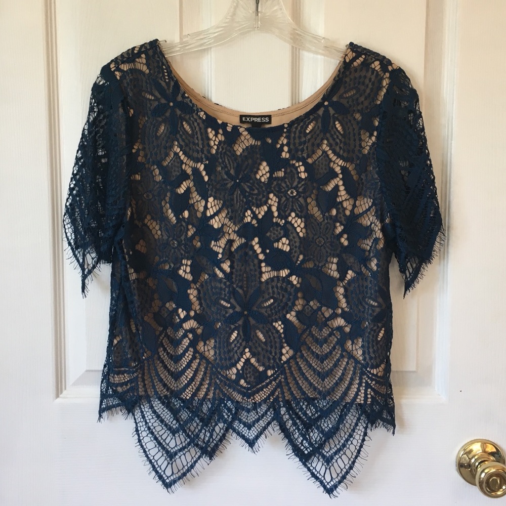 Lacey crop top (NWOT)